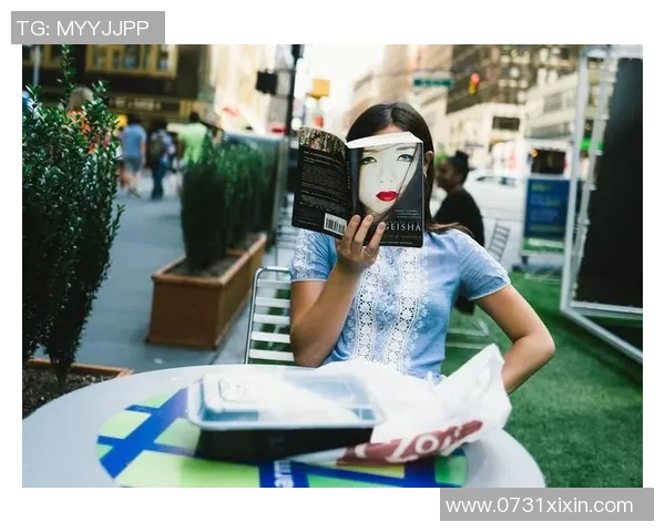 镜头捕捉:太阳赛场小动作引发热议